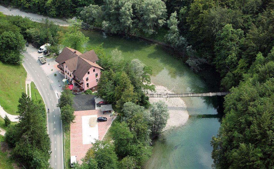 Bed and Breakfast Okrepcevalnica Kurn'K Cerkno Exterior foto